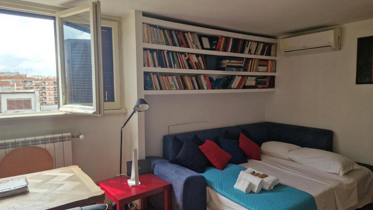 Casa Di Libri - Delizioso Appartamento A 10 Min Da Trastevere Roma Exterior foto